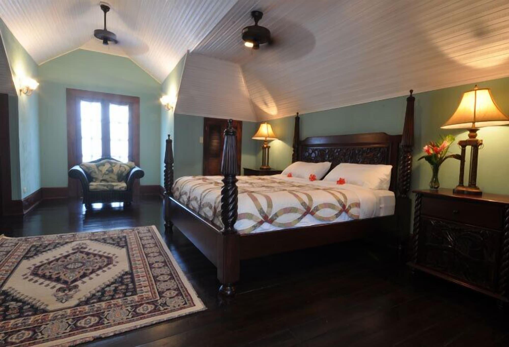Mahogany Hall San Ignacio Εξωτερικό φωτογραφία