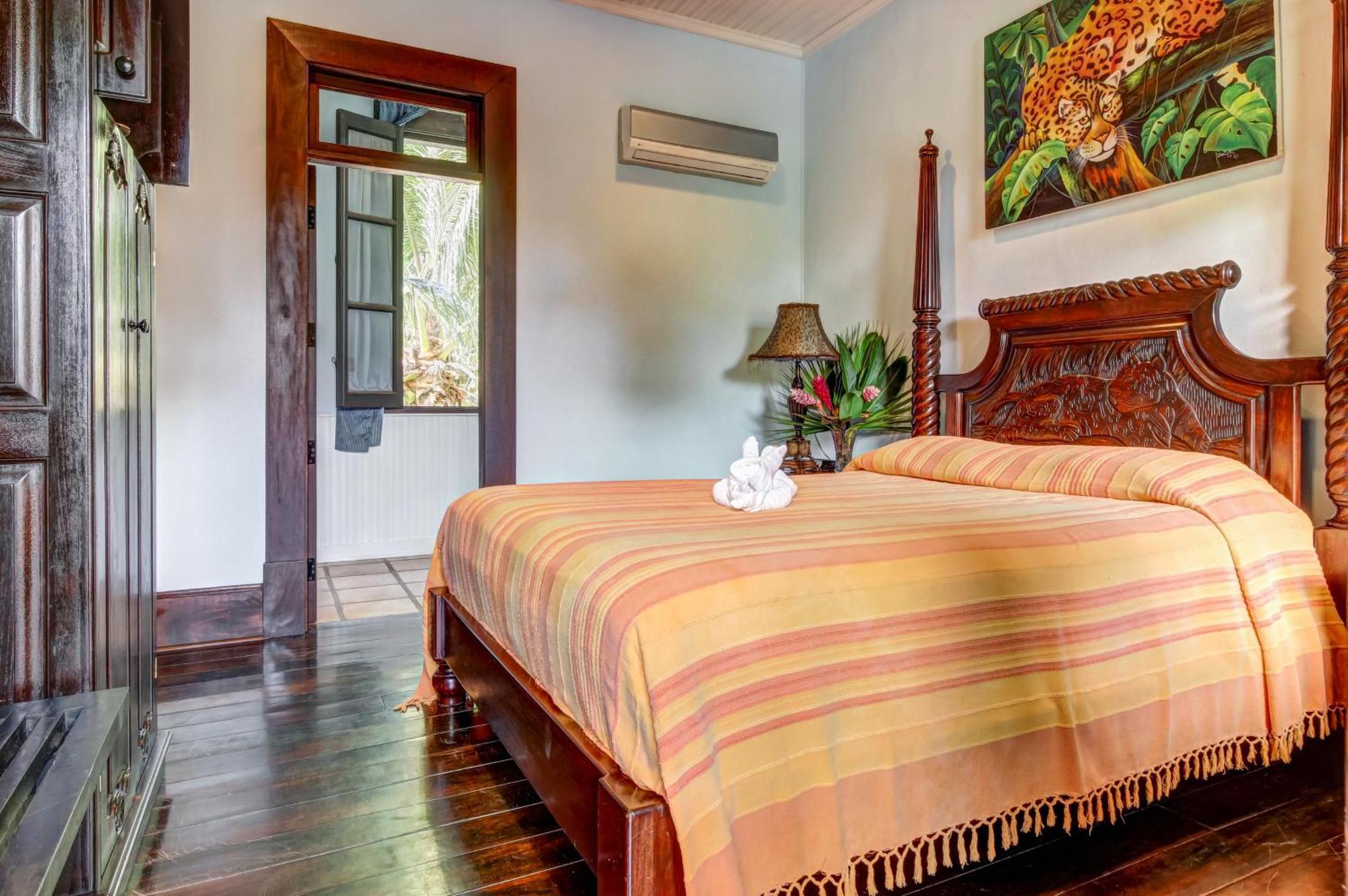 Mahogany Hall San Ignacio Εξωτερικό φωτογραφία