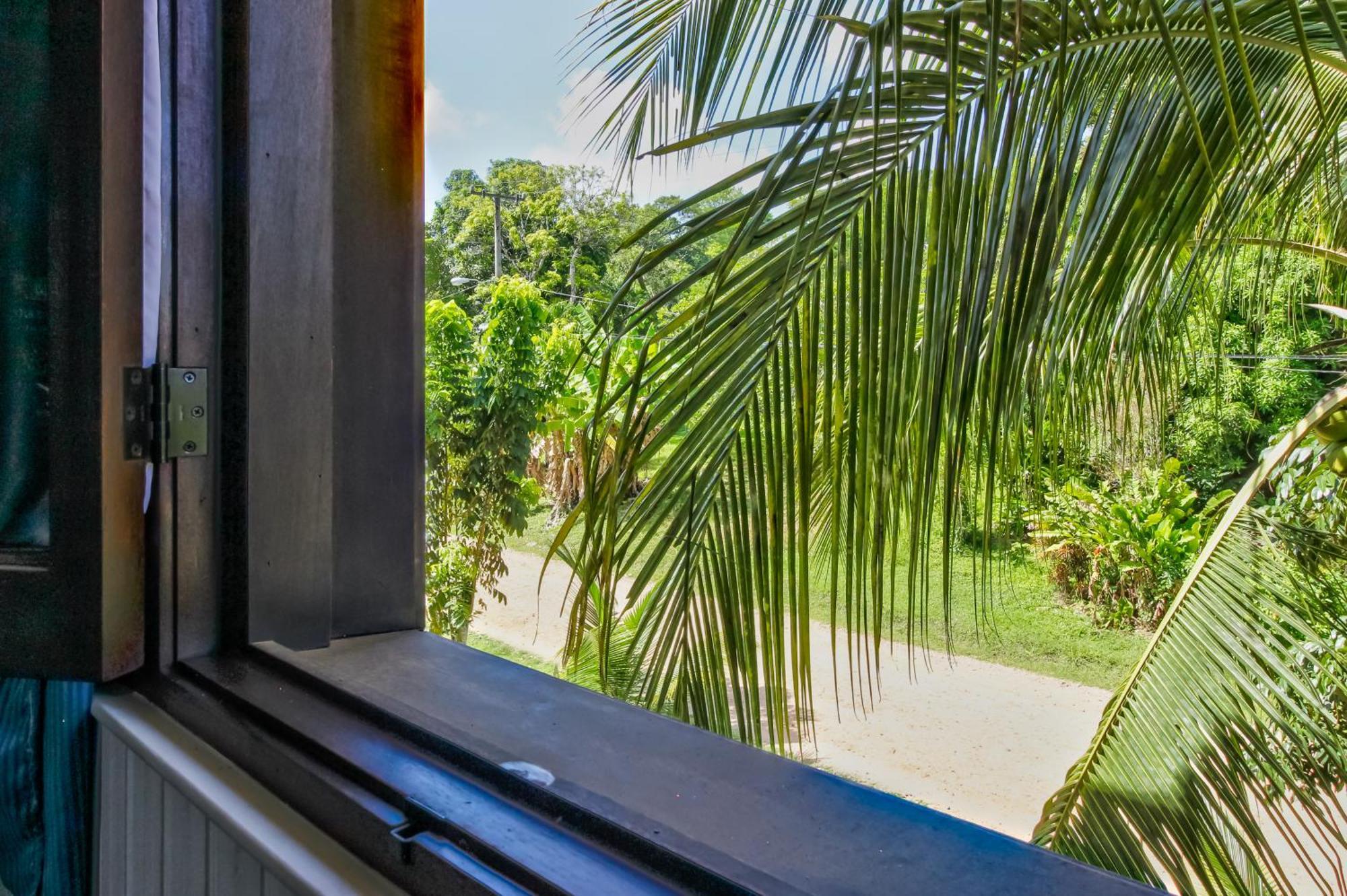 Mahogany Hall San Ignacio Εξωτερικό φωτογραφία
