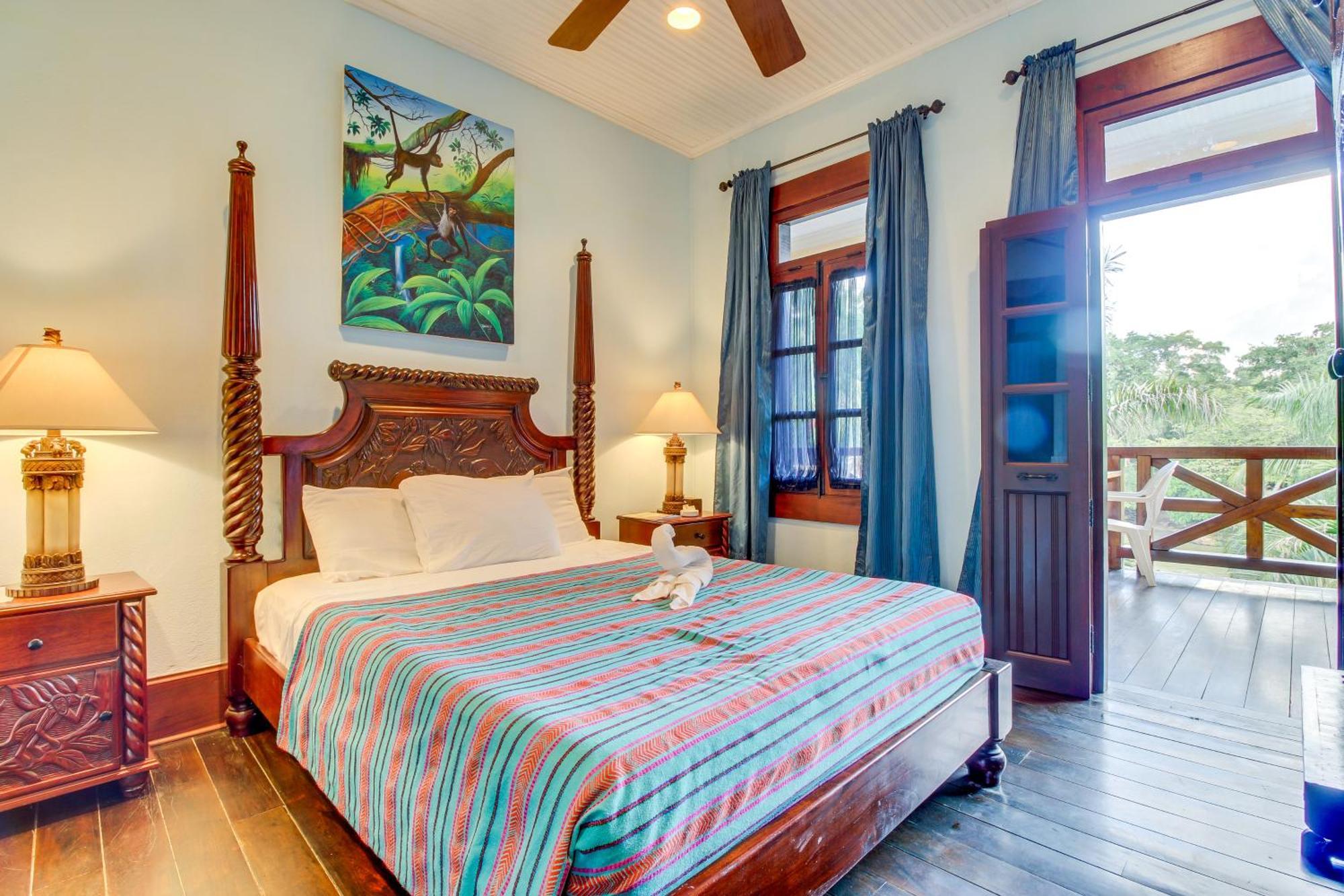 Mahogany Hall San Ignacio Εξωτερικό φωτογραφία
