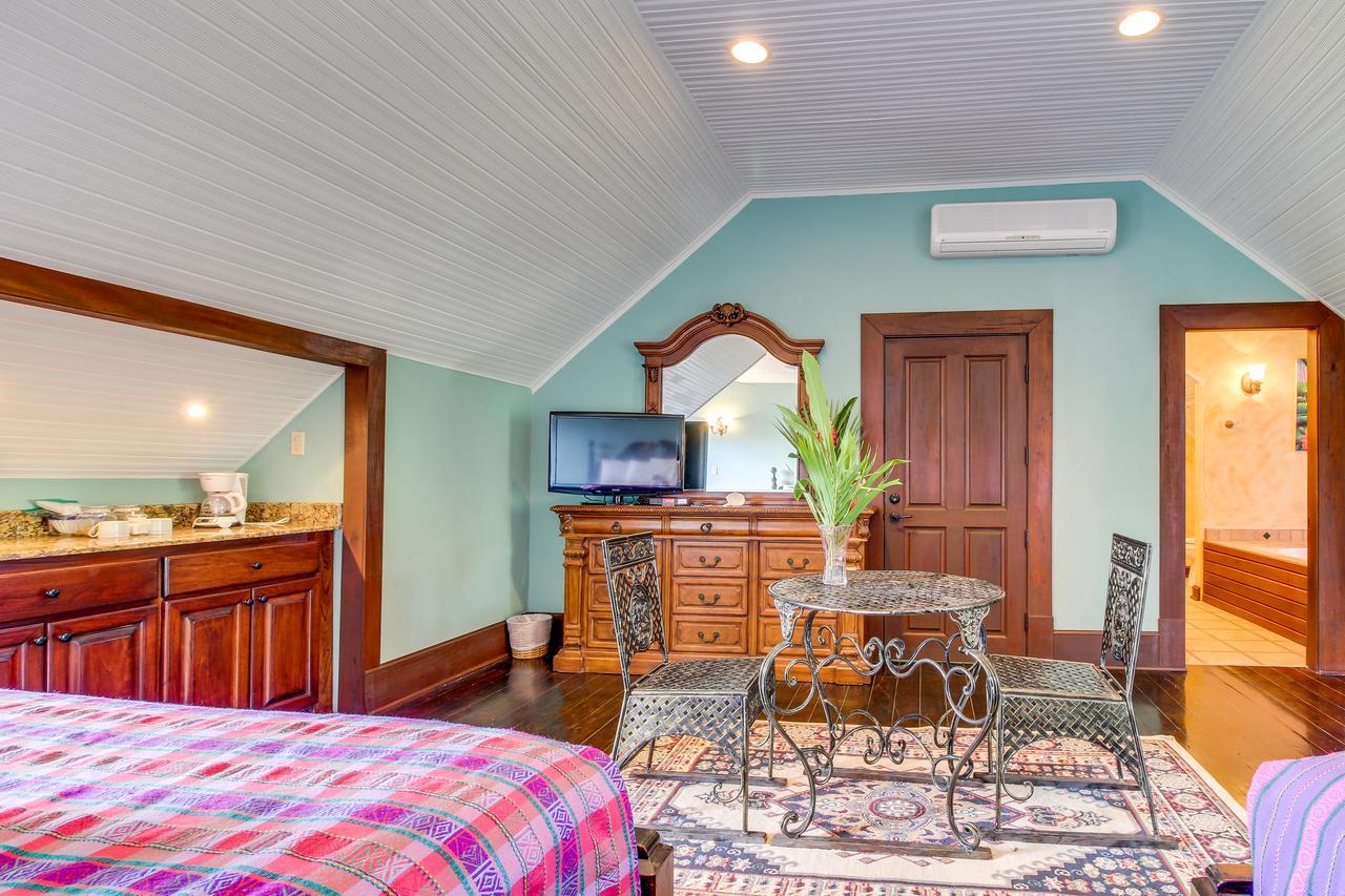 Mahogany Hall San Ignacio Εξωτερικό φωτογραφία