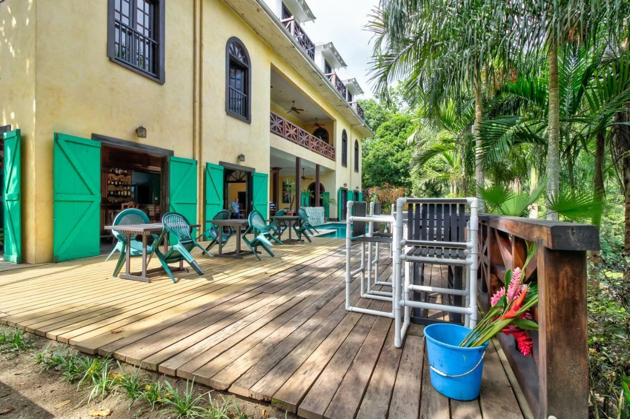 Mahogany Hall San Ignacio Εξωτερικό φωτογραφία