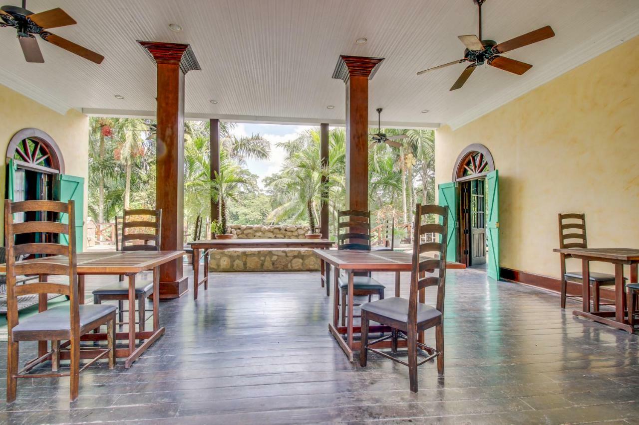 Mahogany Hall San Ignacio Εξωτερικό φωτογραφία