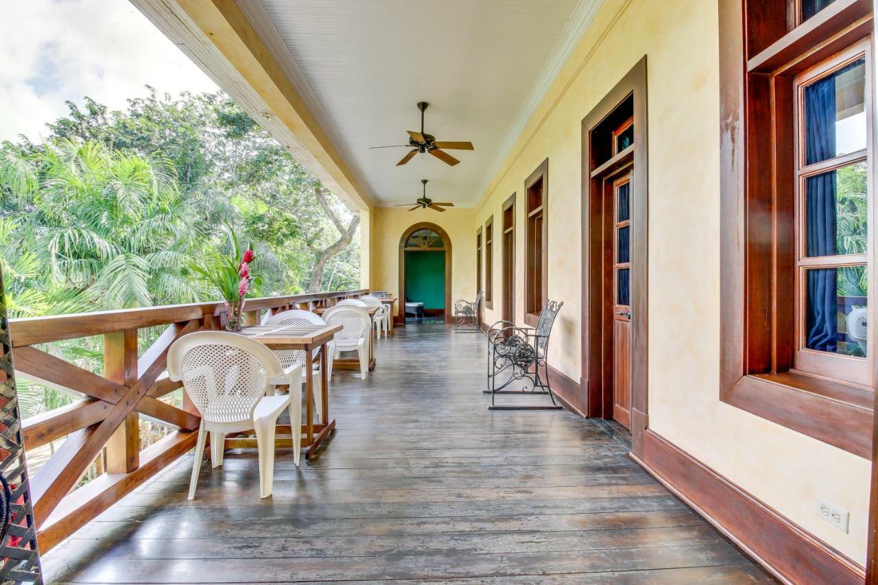 Mahogany Hall San Ignacio Δωμάτιο φωτογραφία